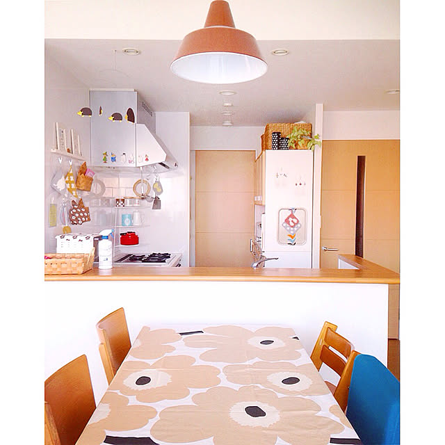 テーブルの存在感アップ！マリメッコのテーブルクロス | RoomClip mag