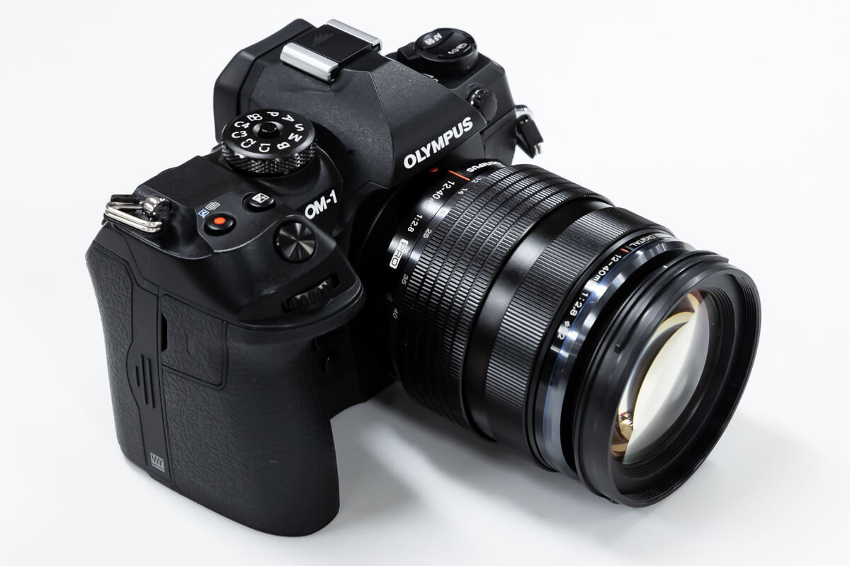 OM OLYMPUS OM-1 本体に OM-SYSTEM F-ZUIKO AUTO-S 1:1.8 50mm セット