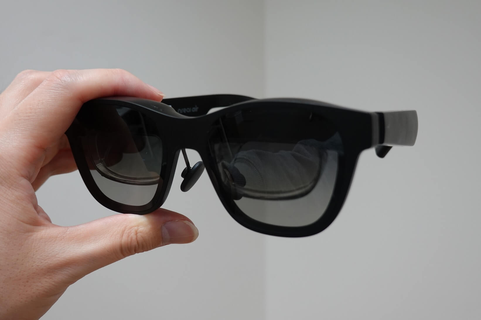 スマートグラス XREAL Air(旧Nreal Air)使用レビュー！人気ARグラスの