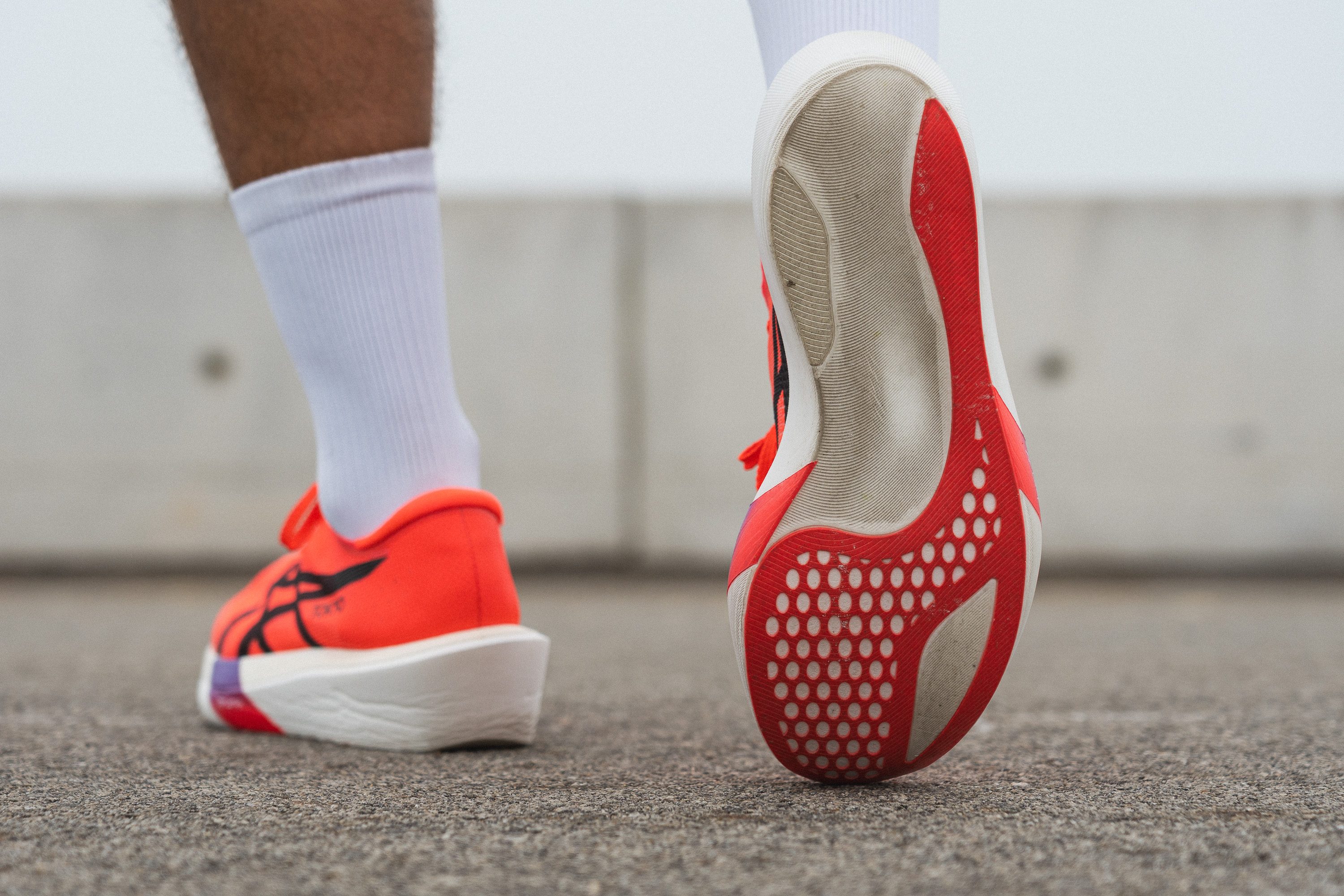 Cut in half: ASICS Metaspeed Sky Tokyo Review (2025) | RunRepeat