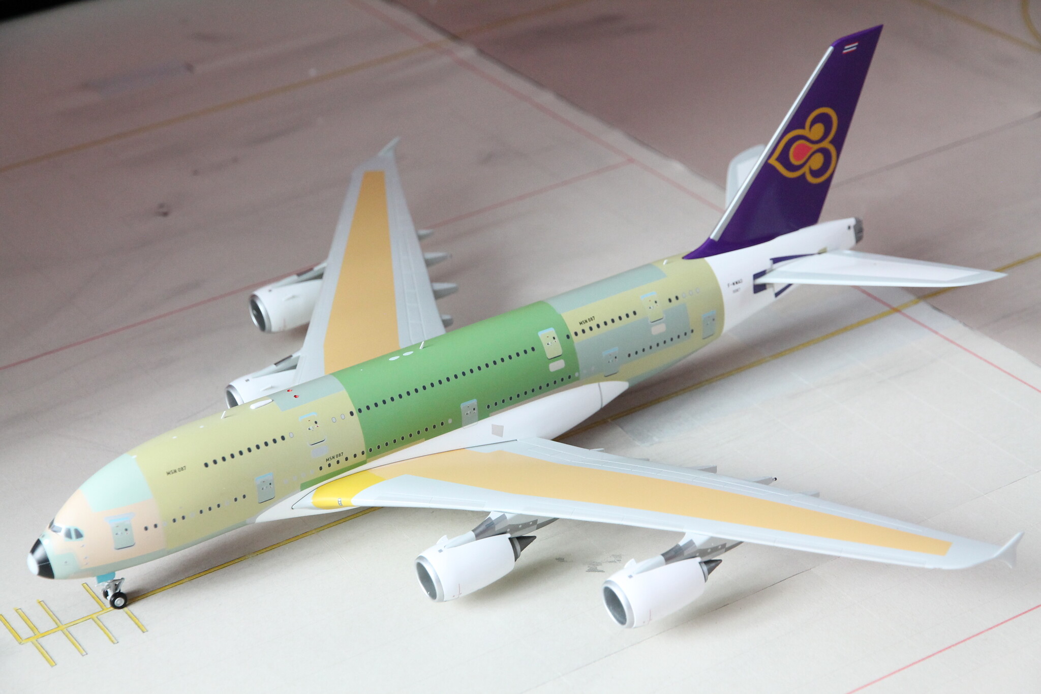 1:200 Thai Airways “Bare Metal” A380 F-WWAO JC Wings XX20062