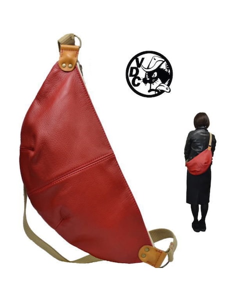 Handmade（ハンドメイド）の「レザー ショルダーバッグ 三日月型 斜め
