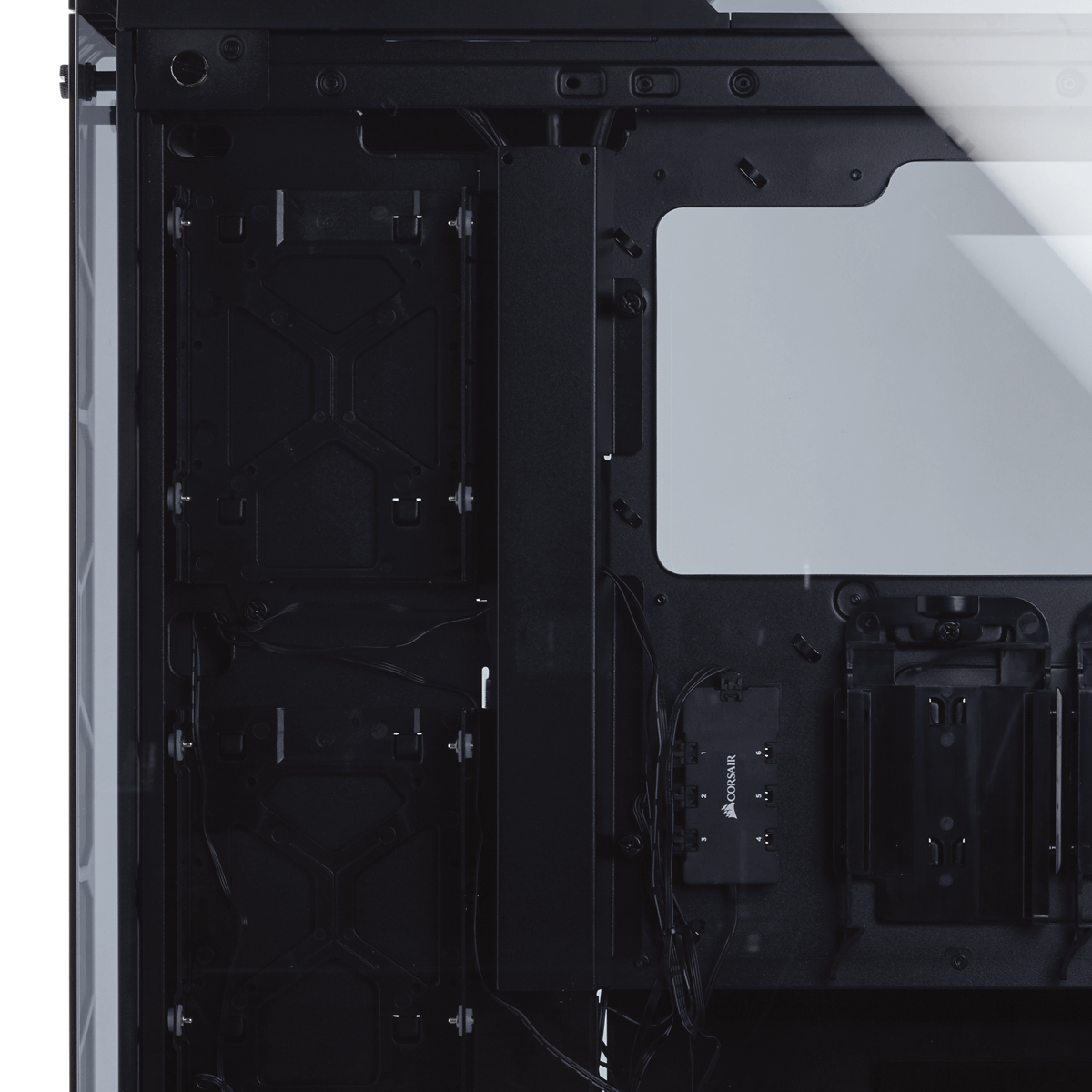 圧倒的な美しさ！4枚強化ガラス採用 CORSAIR Crystal Series 570X RGB