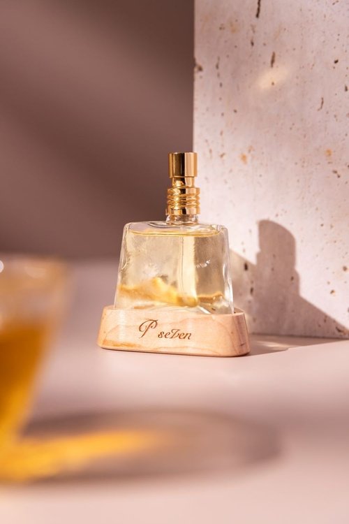 送料無料】台湾 P. Seven 茗香水- が初めて作った台湾茶の香水 P.Seven