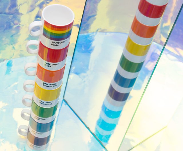 台湾 PANTONE コーヒーカップ (複数色あり) ギフトとして pantone-tw