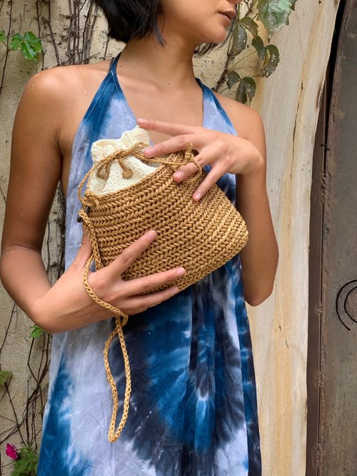 台湾 ラフィア調巾着バッグ / ショルダーバッグ / ハンドメイド