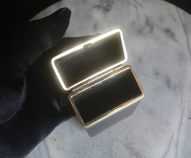 台湾 【オールドタイム】アーリーレア、レアDIORレザーシガレット