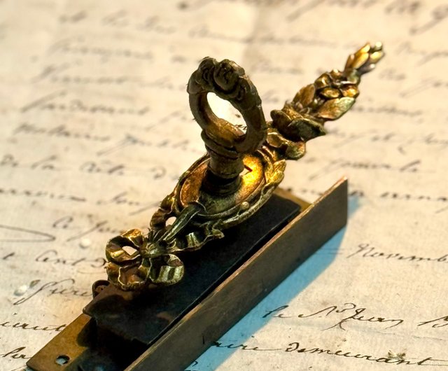 台湾 *50347-貴重な 18 世紀フランス ロココ様式 真鍮製錠（鍵付き