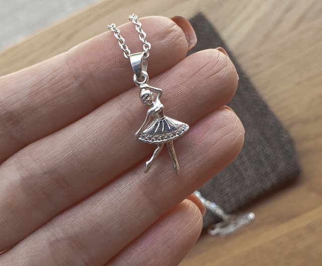 送料無料 35%OFF】ポルトガル バレリーナ ペンダント ネックレス
