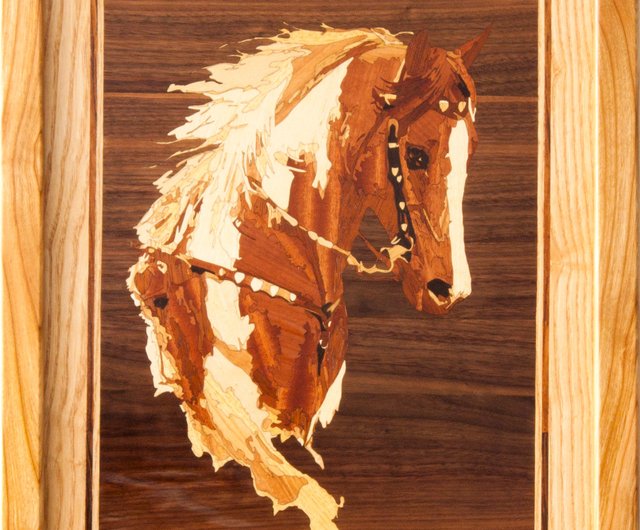 送料無料】ウクライナ 馬の木のモザイク写真ベニヤ象嵌寄木細工の壁