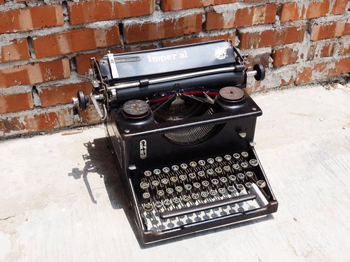 台湾 [販売済み]インペリアルアンティークタイプライター、1920年代