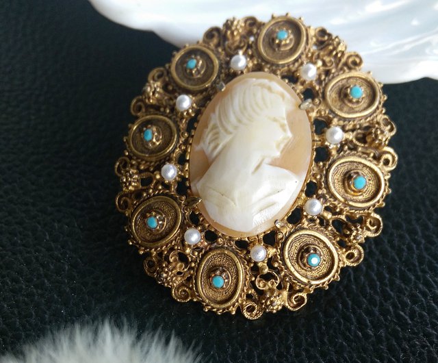 台湾 【西洋アンティークアクセサリー】FLORENZA カメオ 婦人レリーフ