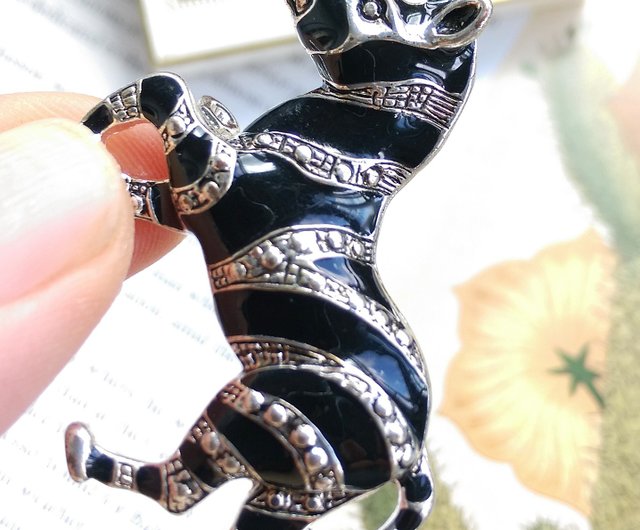 台湾 Vintage Jewelry 西洋アンティークジュエリー 立体 ハンサムな