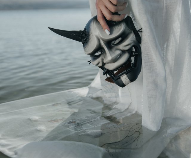 ジョージア 日本の伝統的な般若面：白黒鬼 WorkshopRS - Pinkoi