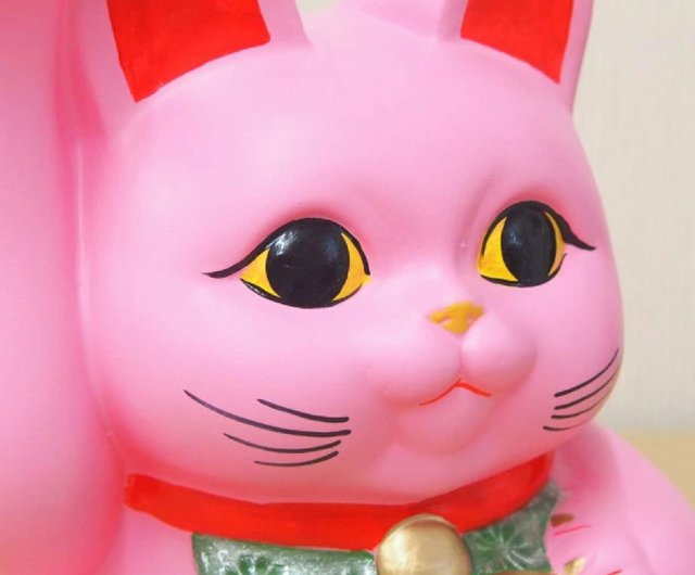 台湾 【金運・人気・桃の花】常滑焼 長手招き招き猫貯金箱 Riso-kutani