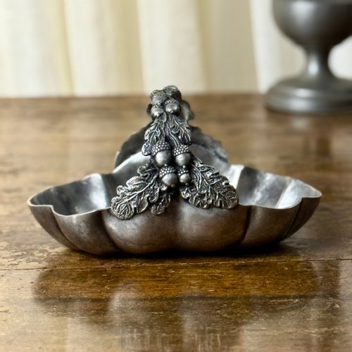 台湾 50619-フランスの美しいアンティークピューターバスケット