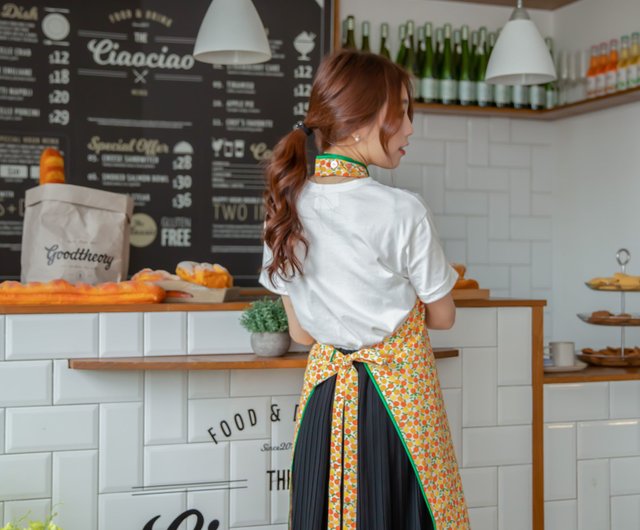 台湾 甘いオレンジ柄のチャイナドレス風エプロン Cheongsam Monmon