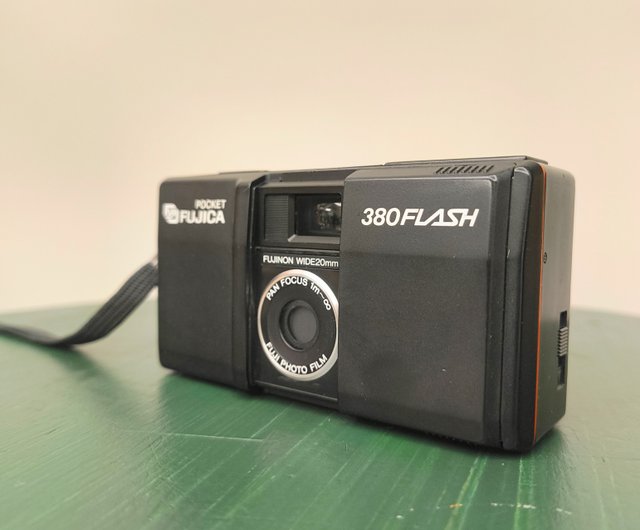 台湾 【110フィルムカメラ】70％新品スパイカメラFujica Pocket Flash