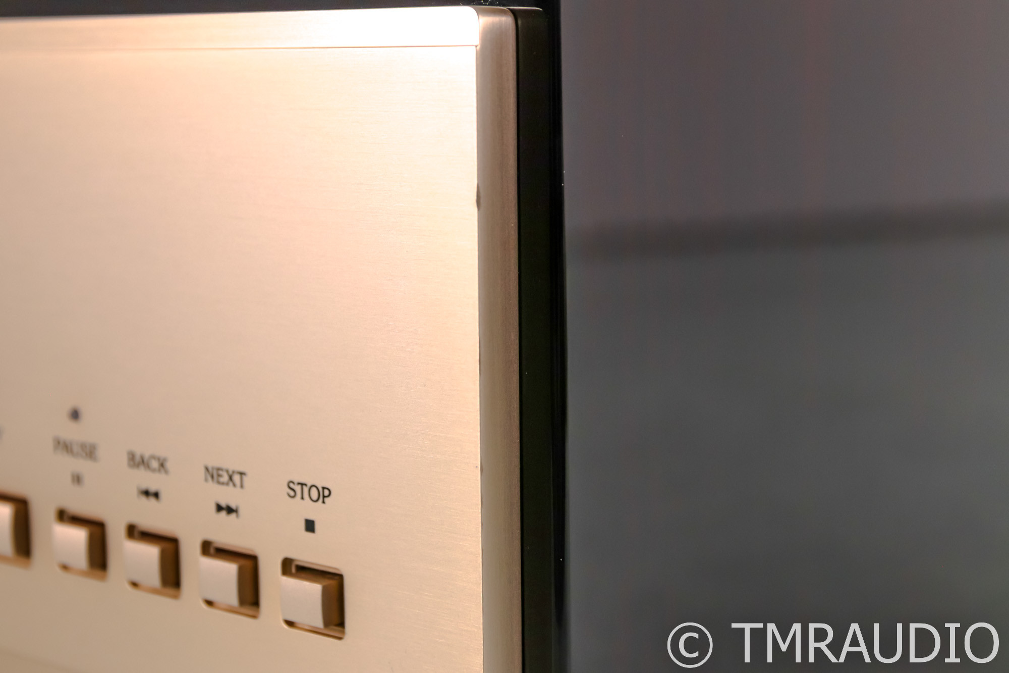 Accuphase DP-720 SACD / CD Player