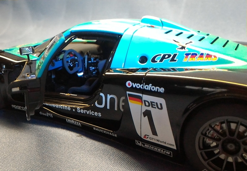 AUTOart 1:18 Diecast Maserati MC12 FIA GT1 #1 Winner M. Bartels/ A