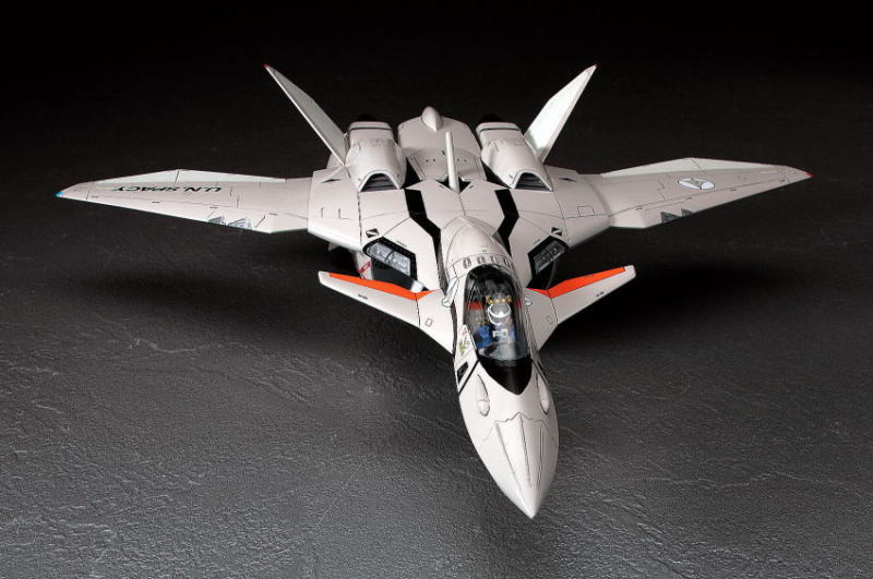 Hasegawa 1/72 Macross Plus VF-11B Thunderbolt Plastic Model