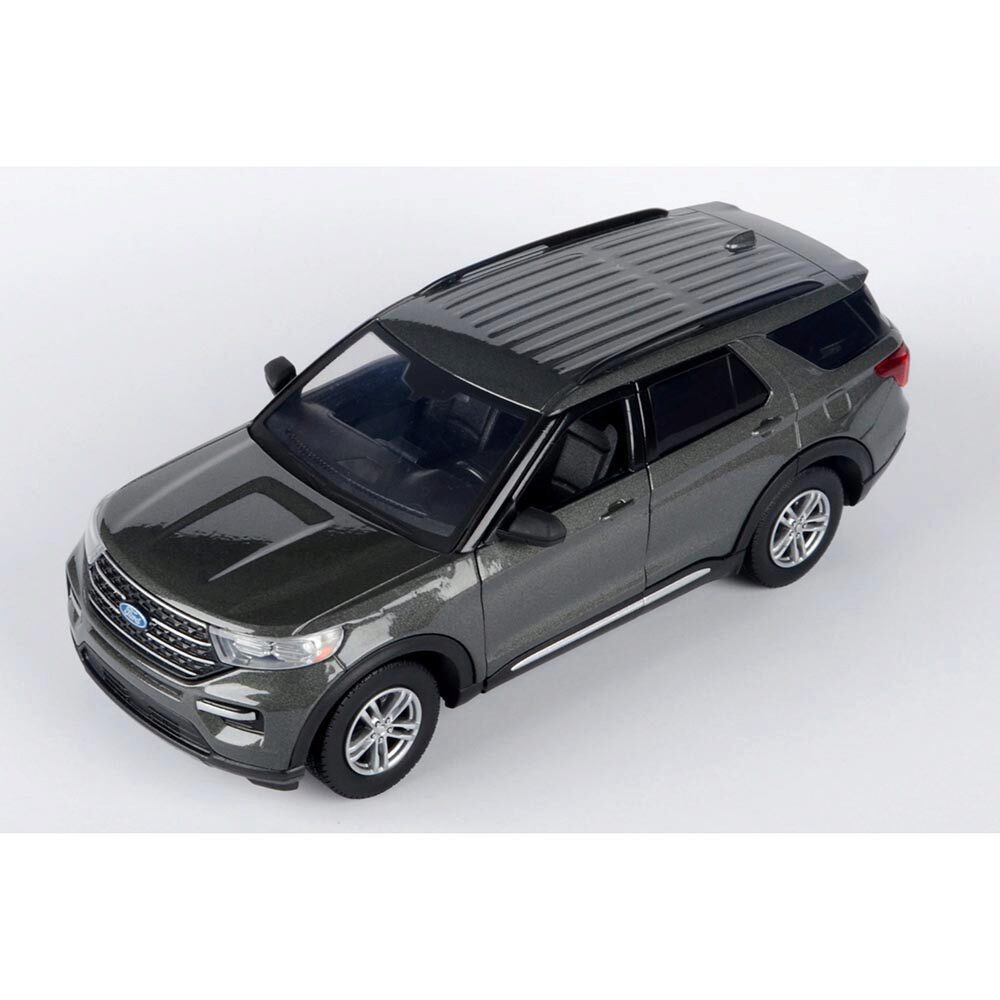 2022 Ford Explorer XLT - Carbonized Grey 1:24 Scale Diecast Model