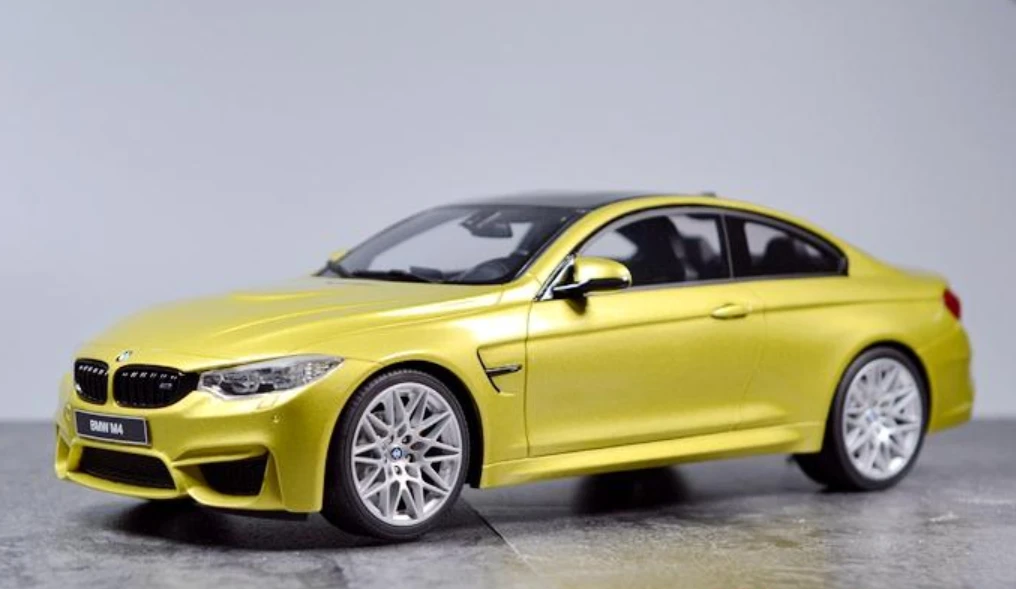 1/18 GT Spirit GTSpirit BMW F82 M4 Coupe Competition Package