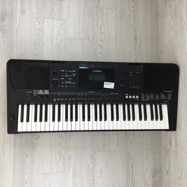 Used Yamaha PSR-530 61-Key Keyboard 61-Key
