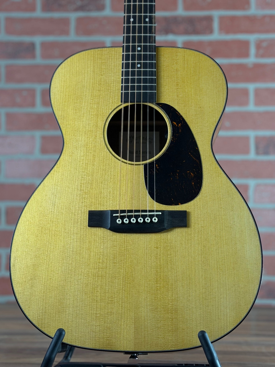 Shop Martin 000-10E Retro Acoustic-Electric - Spruce Top | No