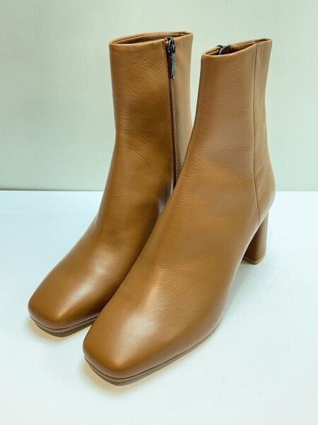 DIANA(ダイアナ) / ショートブーツ/23.5cm/CML/u66248 | 中古品の販売