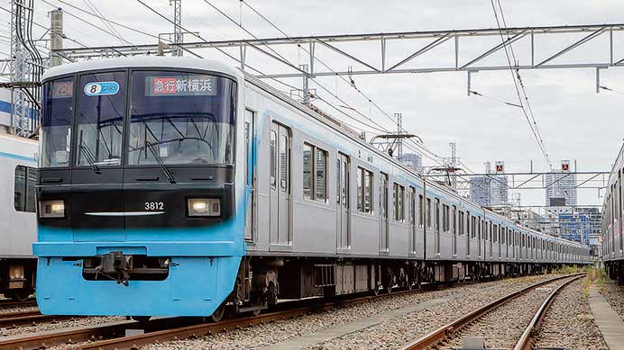 鉄道ファン2025年12月号｜特集：EF65PF ブルートレインけん引の記録