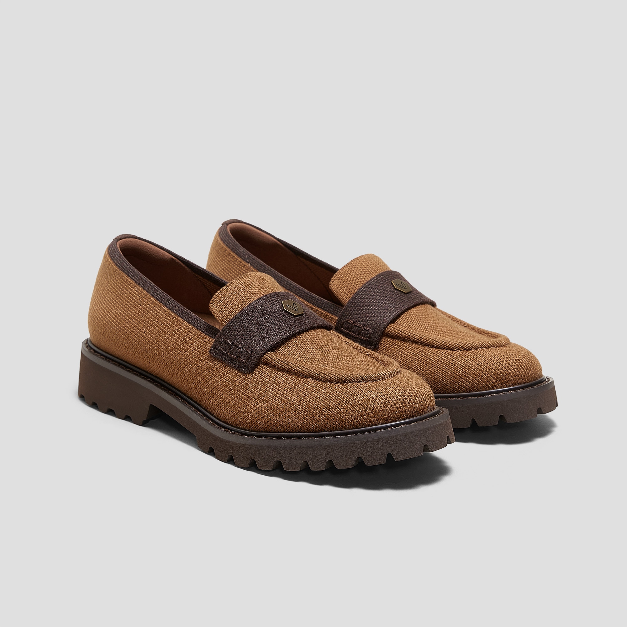 Round-Toe Platform Chunky Heel Loafers | VIVAIA