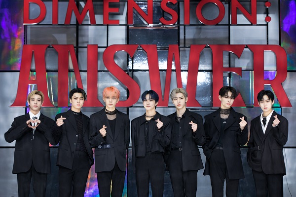 ENHYPEN、韓国1stスタジオ・リパッケージ・アルバム『DIMENSION