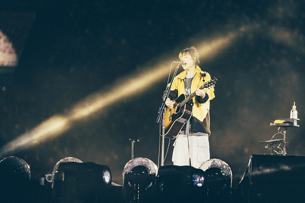 あいみょん、阪神甲子園球場での弾き語りワンマン公演「AIMYON