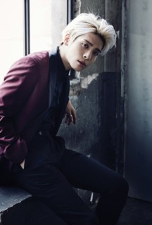 SHINeeジョンヒョン、全曲自作による初小品集『物語Op.1』 - TOWER