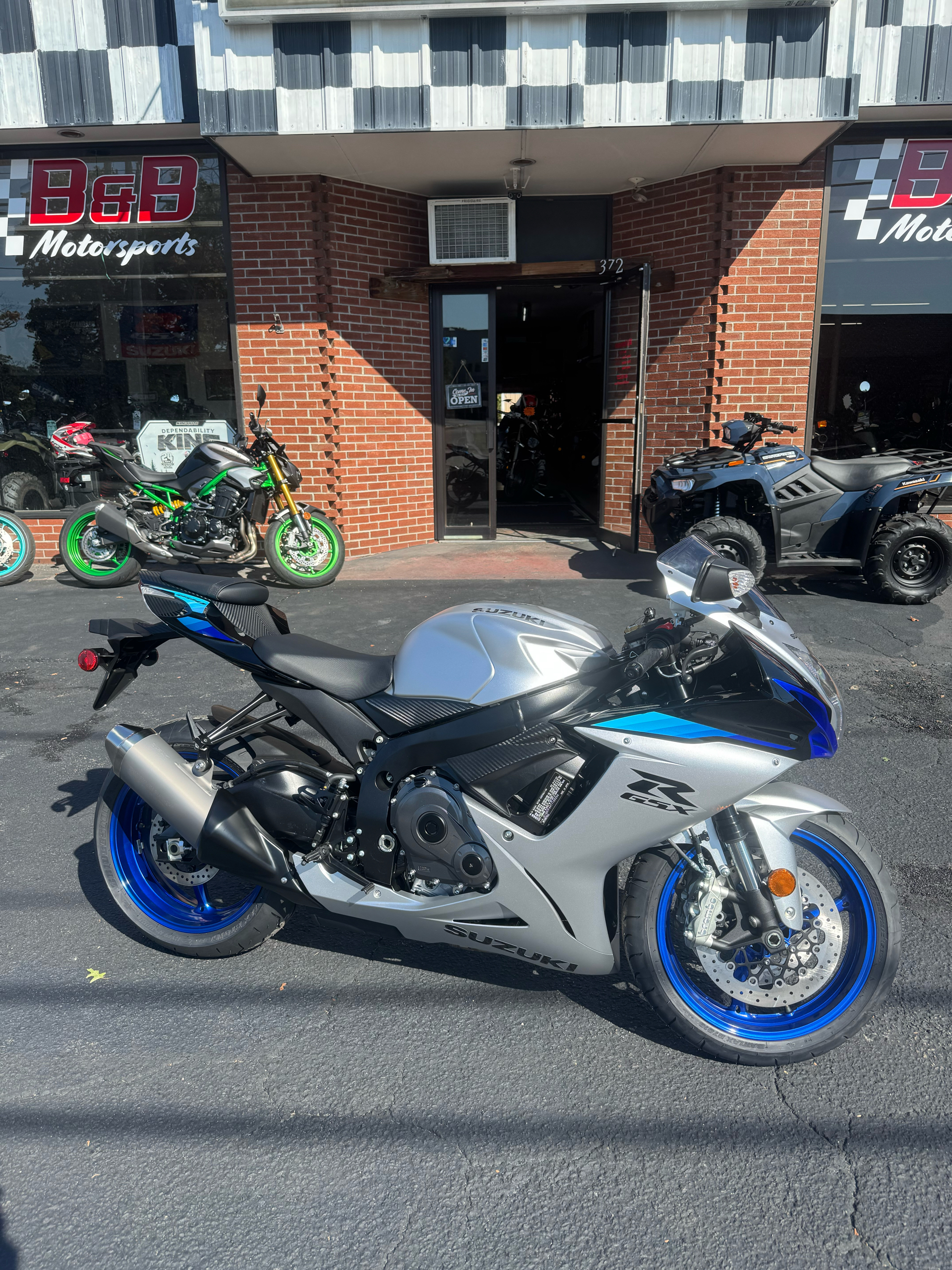 New 2026 Suzuki GSX-R600, Woonsocket RI | Specs, Price, Photos