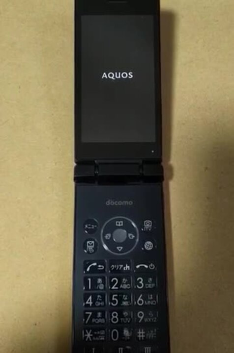 シャープ AQUOS ケータイ SH-02L [ゴールド] レビュー評価・評判