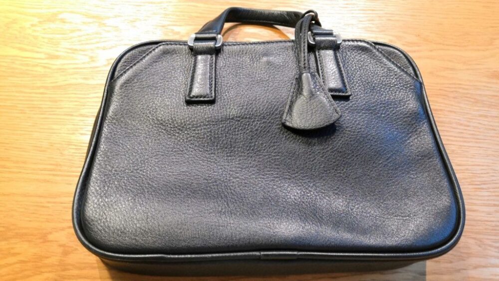 アニアリ ミニブリーフケースはフォーマルで使えるバッグ【クラッチ