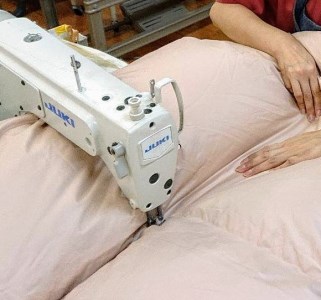 ホテル仕様羽毛布団 シングルサイズ150×210 | 愛知県春日井市