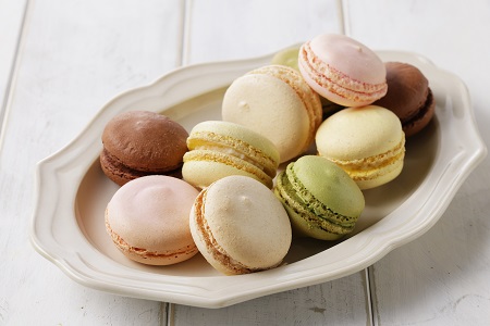 鶴居村 の小さなケーキ屋さんが作った大きなマカロン5種詰め合わせ