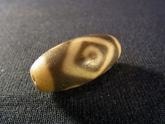 ジービーズ（チベット天珠） 特殊六眼 (金剛二眼) - Chagamocraft