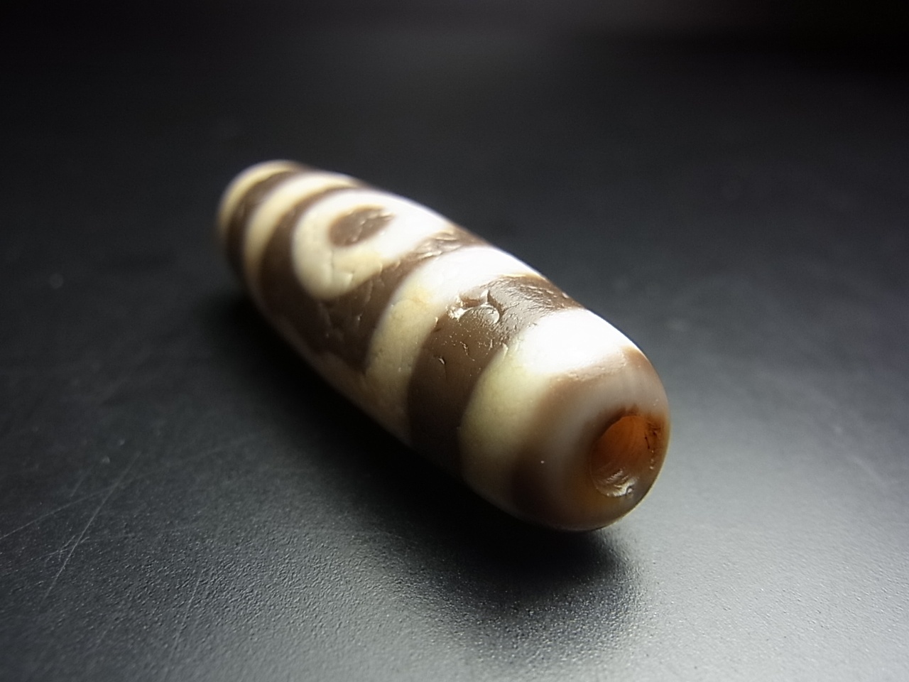 ジービーズ(dzi mig sum pa）チベット三眼天珠（3アイジー