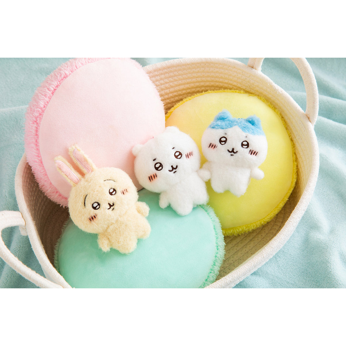 ちいかわ ほわほわマスコット（立ちポーズハチワレ） | ちいかわ