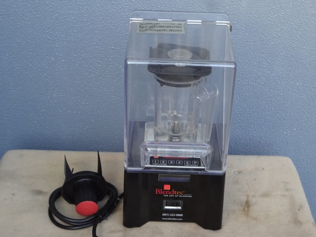 大阪 厨房本舗 Blendtec(ブレンドテック) スムージーブレンダー ICB3