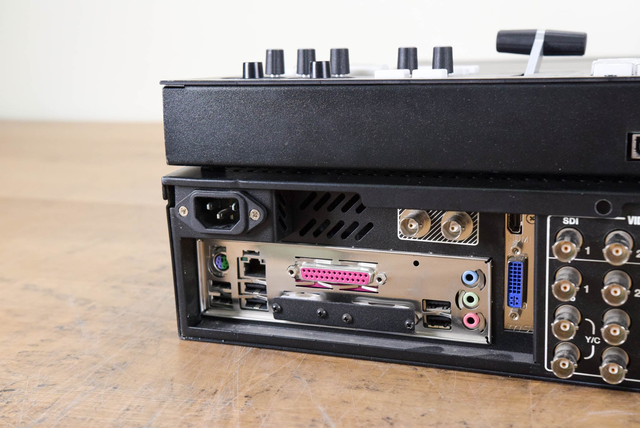 NewTek TriCaster TCXD455 Video Switcher w/ TCXD455 CS CG00S5Z