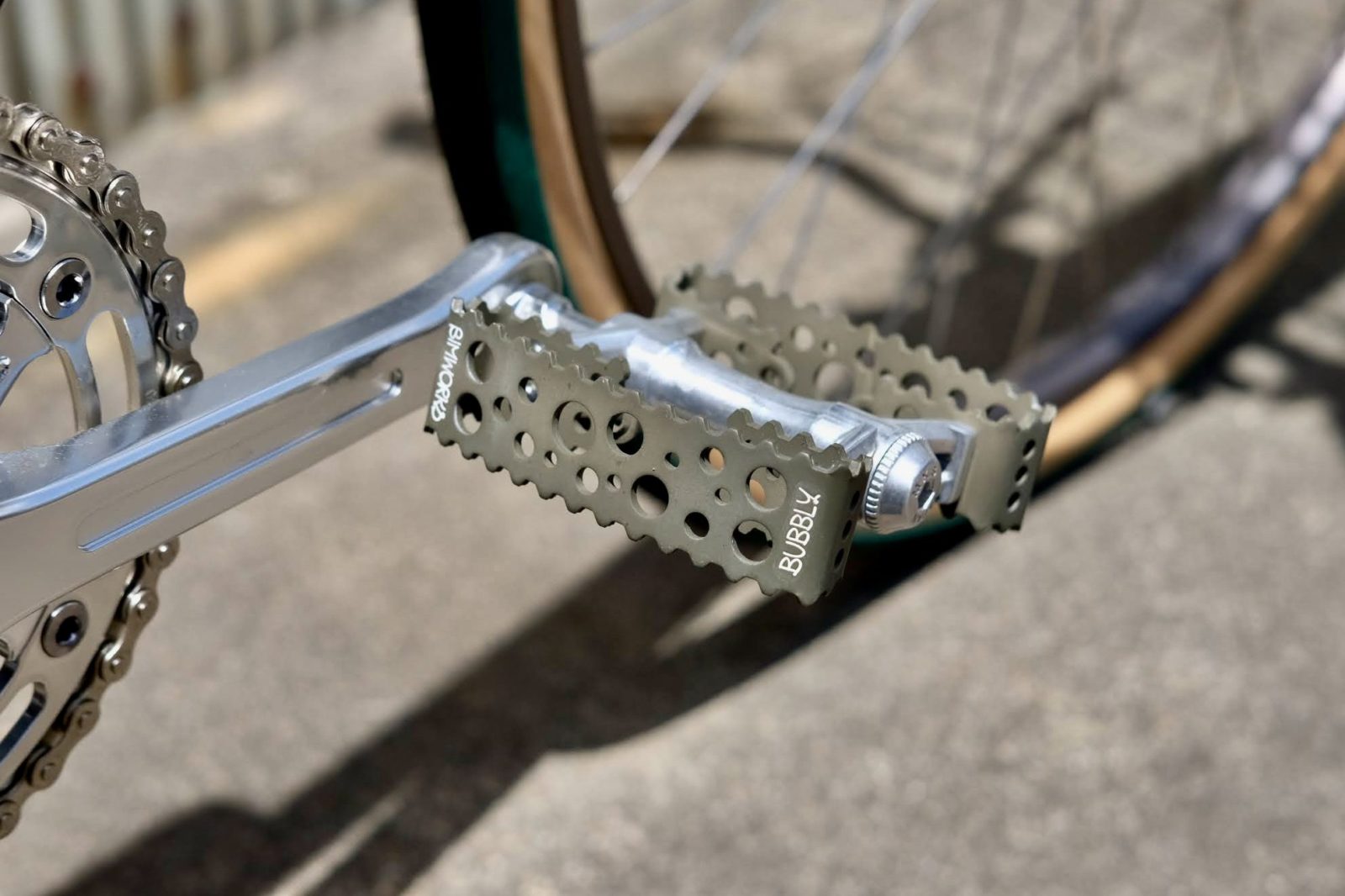 ASTRAL CYCLING】 セラミックコーティングを纏った高耐久なStealth