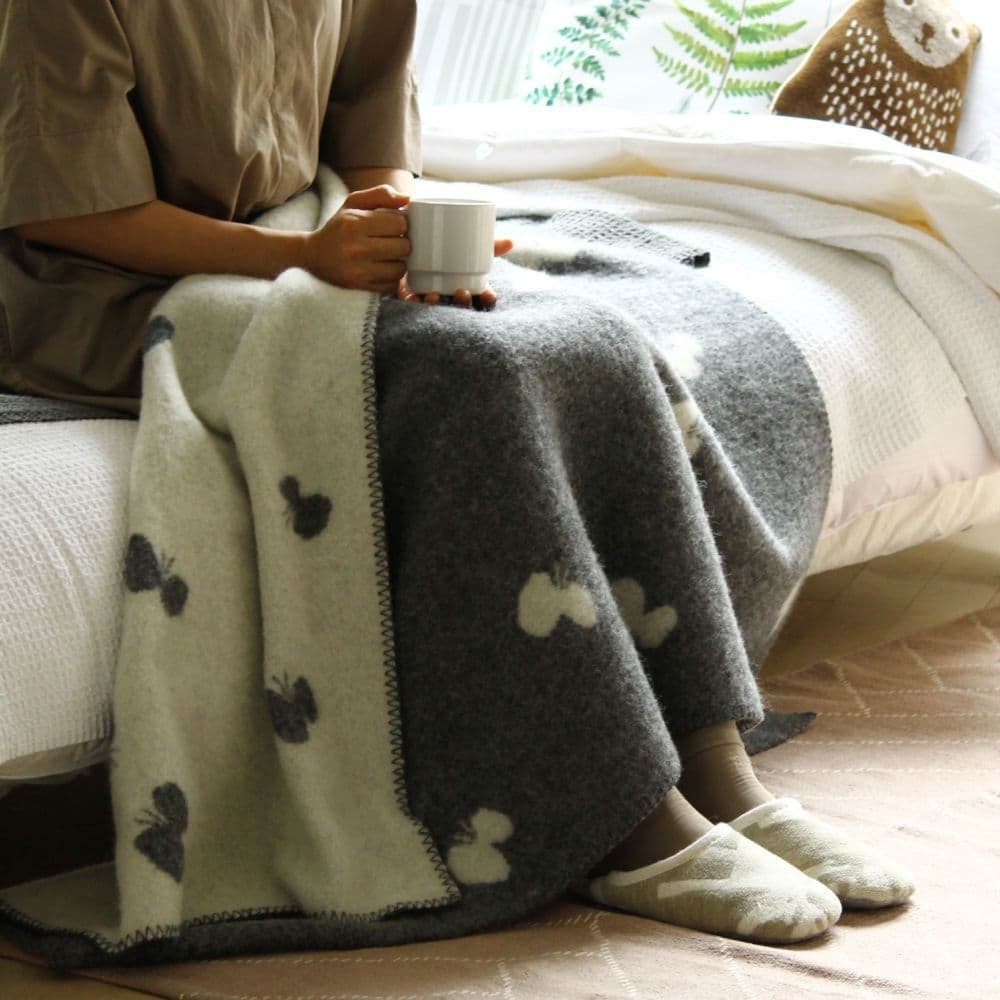 KLIPPAN × mina perhonen｜ウールハーフブランケット CHOUCHO COMFOTA