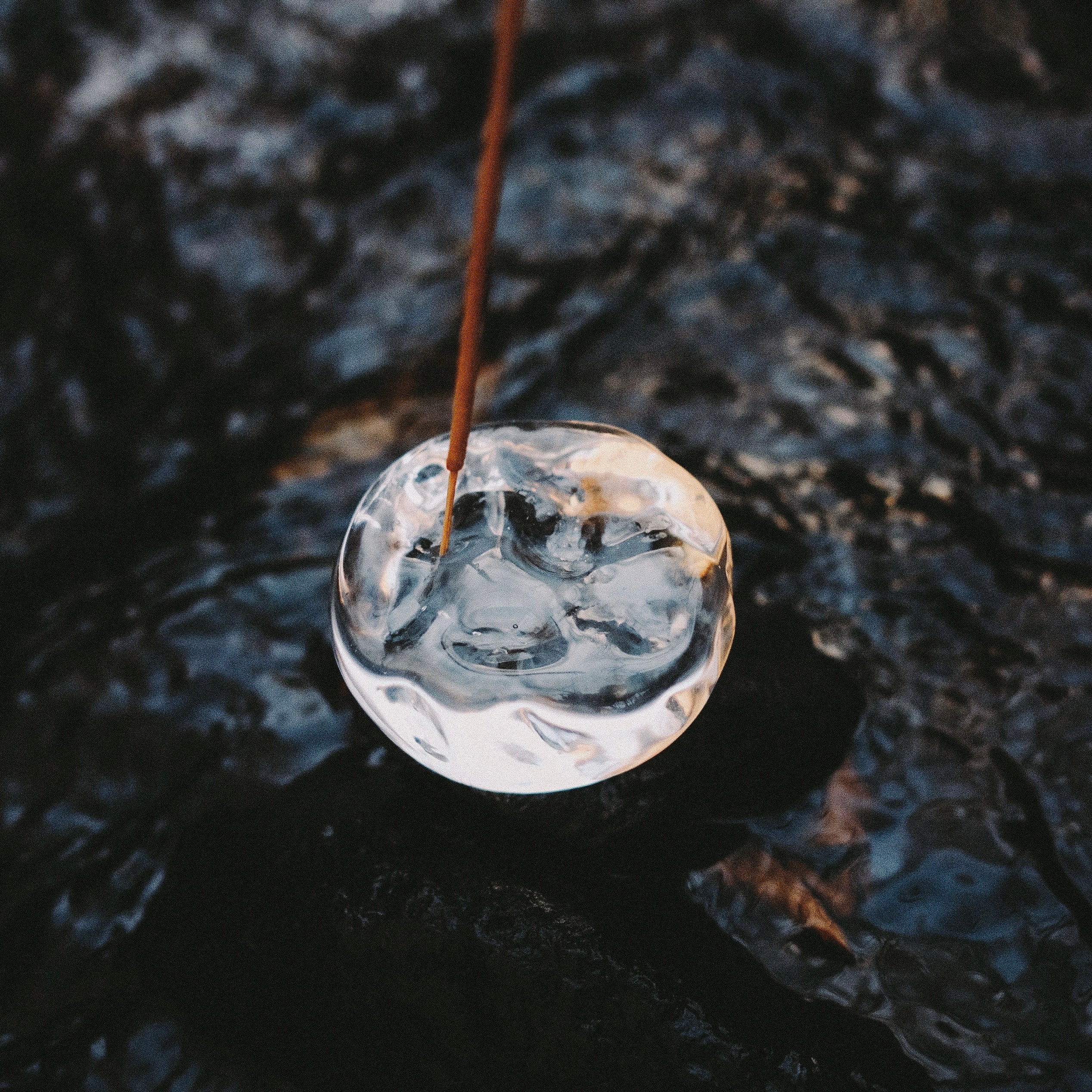 DEW. (Incense holder)