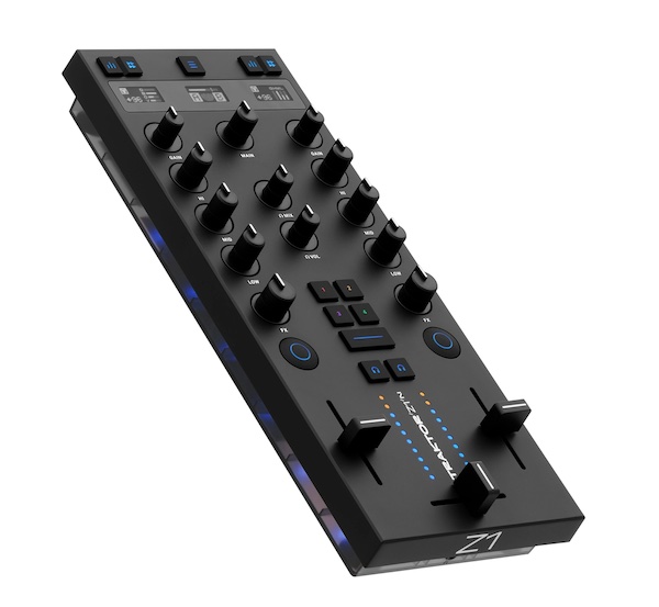 Traktor Pro 4に最適化された世界初のDJコントローラー、Native