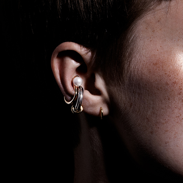 GOSSAMER スモールフープ ダイヤモンド ピアス